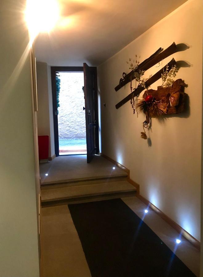 Aymon De Challant Appartement Aosta Exterior foto